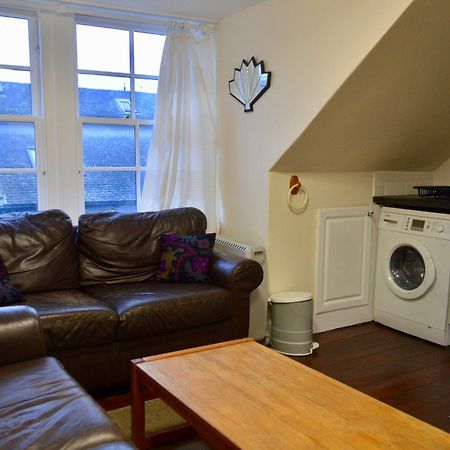 Central 1 Bedroom Apartment Sleeps 2 EDI Eksteriør billede