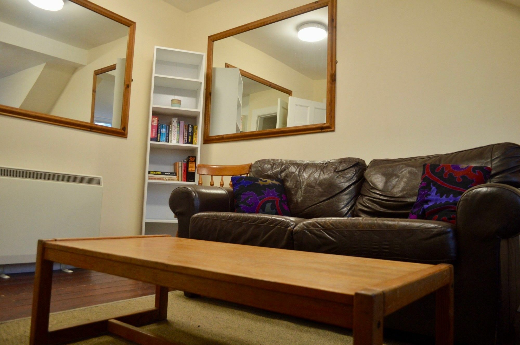 Central 1 Bedroom Apartment Sleeps 2 EDI Eksteriør billede